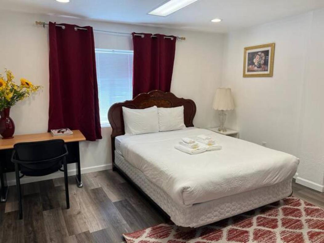 Affordable Private Rooms With Shared Bath Kitchen Near Sfo デーリーシティ エクステリア 写真